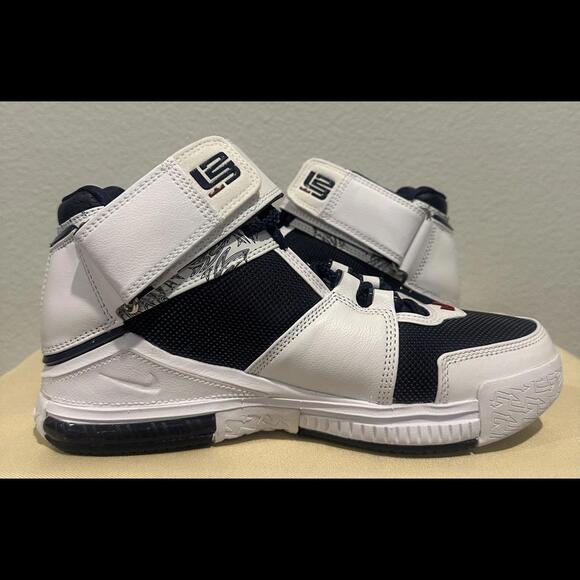 New Zoom Lebron II Mid Top Basketball Sneakers Men's Size 8 or Women's Size 9.5 - Picture 3 of 7